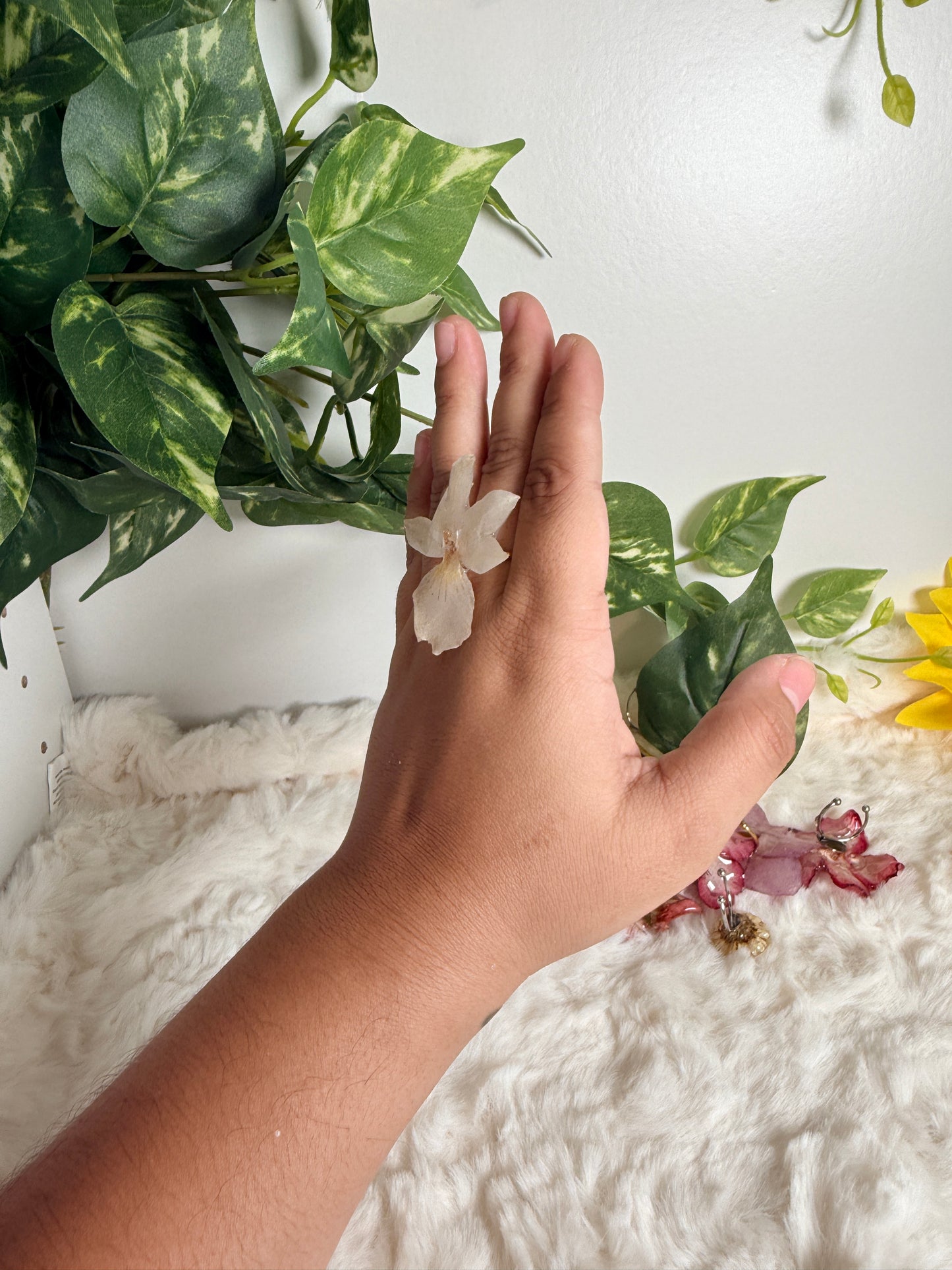 Ivory Star Orchid Ring