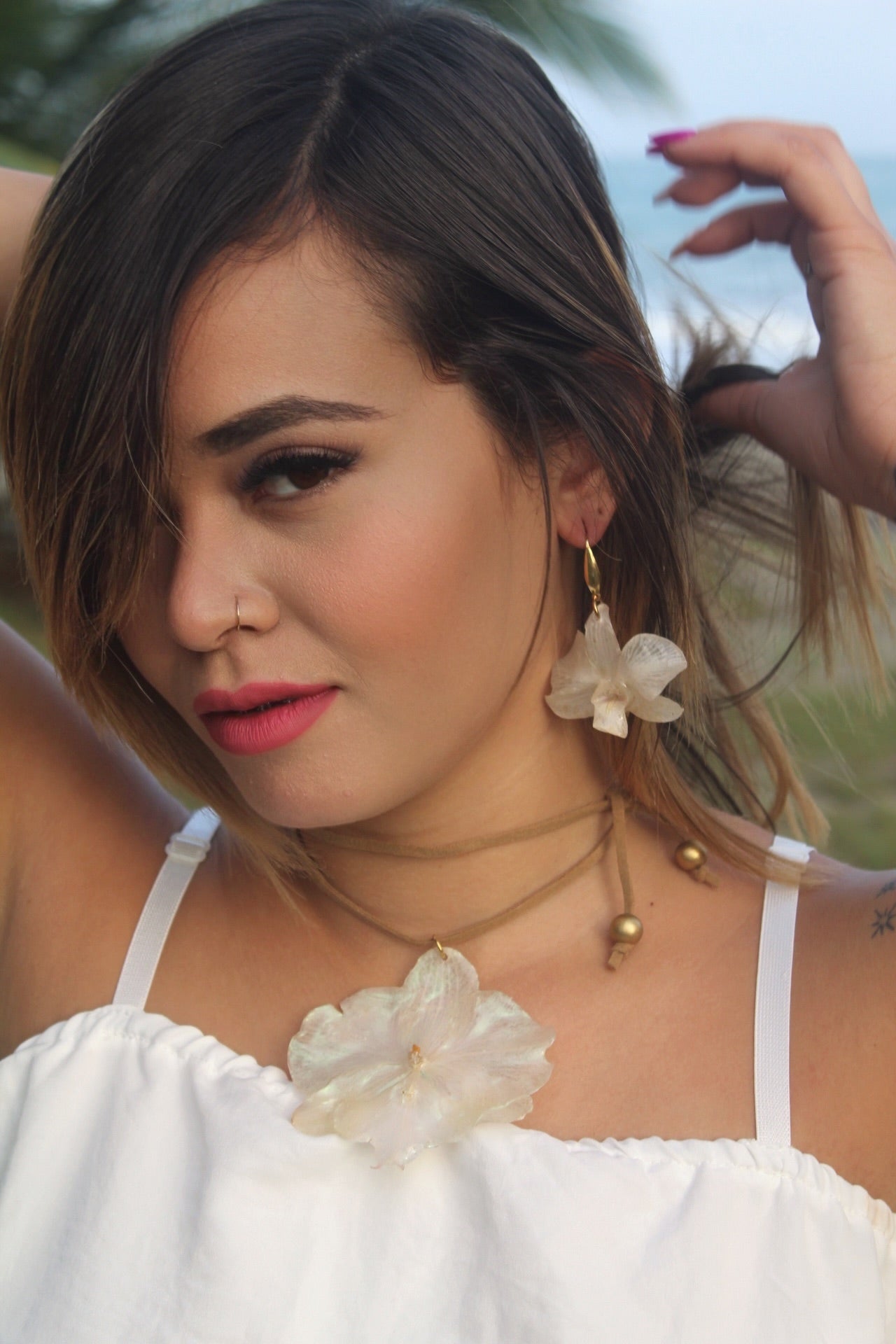 White Phalaenopsis Orchid Choker