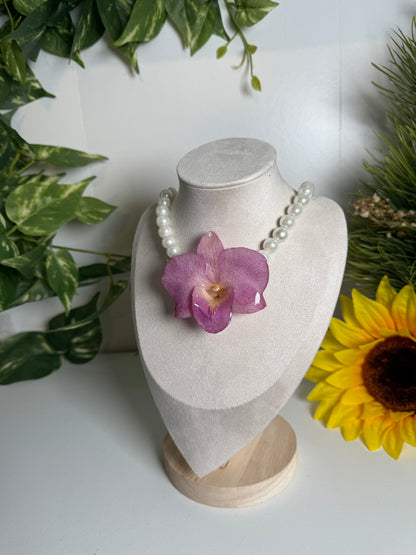 Pinky Orchid pearl necklace Choker