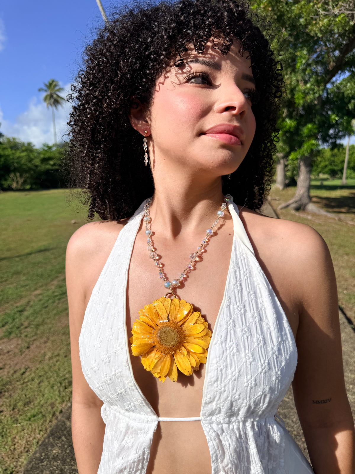 Golden Gerbera Sun Statement Necklace(pre venta 16 oct)