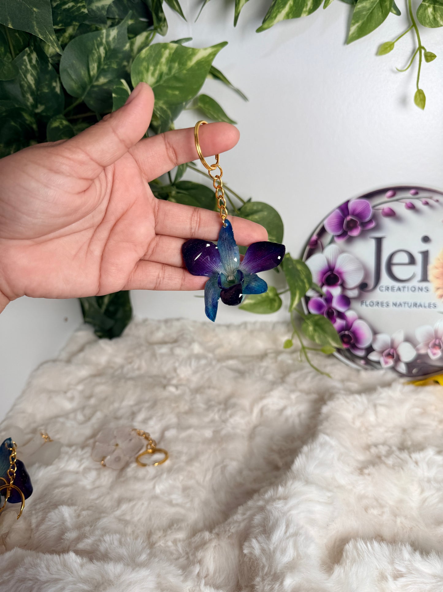 Flowers keychain