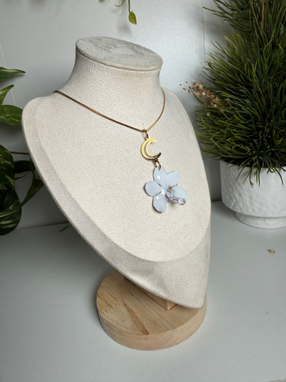 Flowers necklace