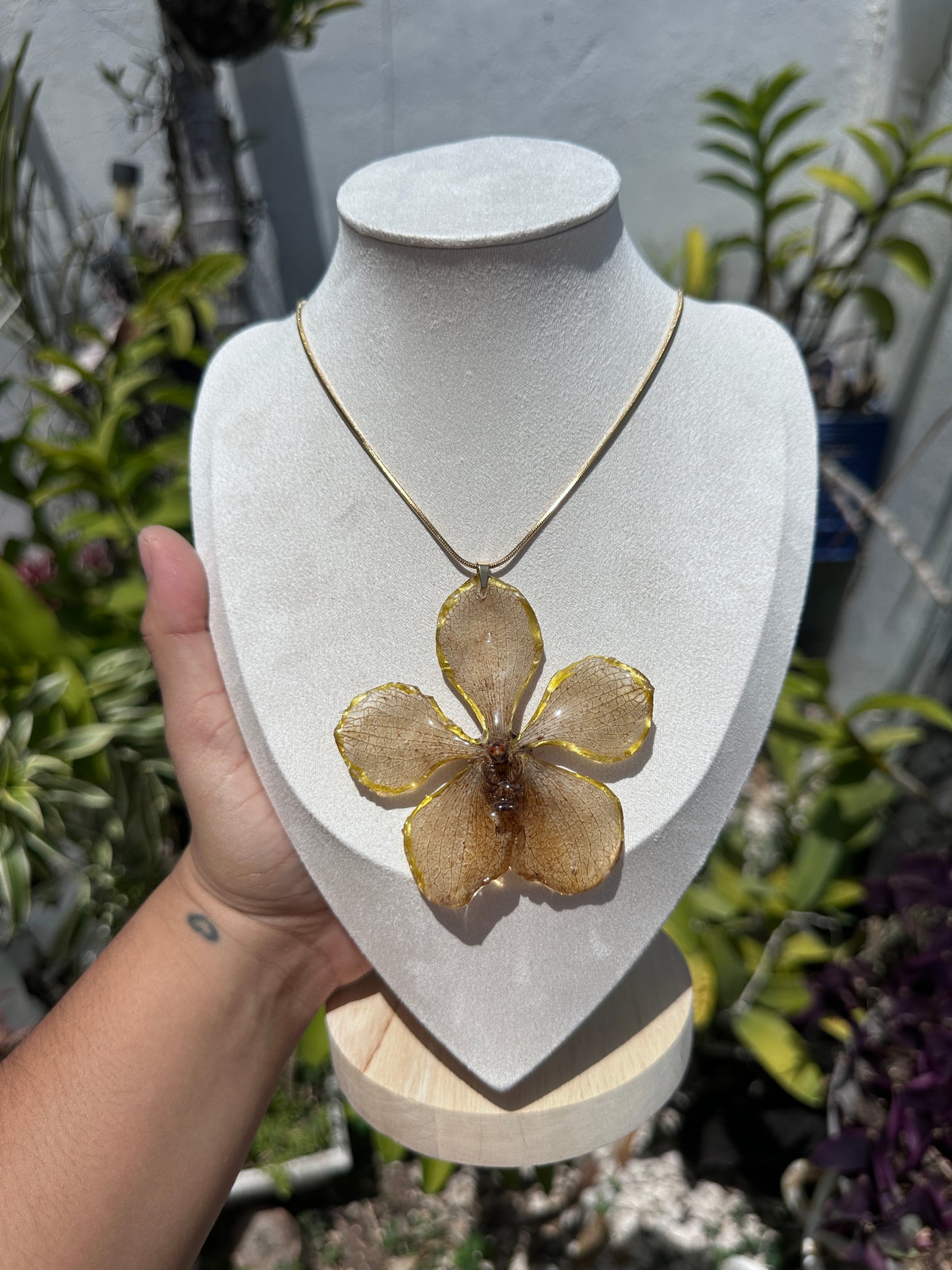 Orchid Vanda necklace