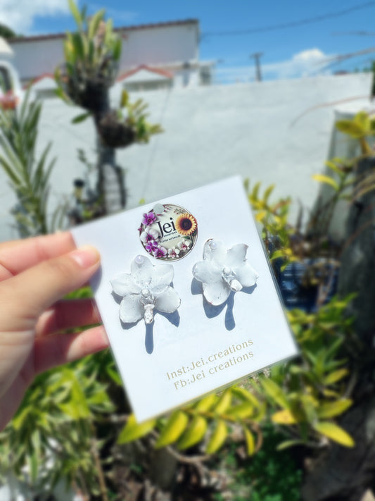 White Orchid Stud