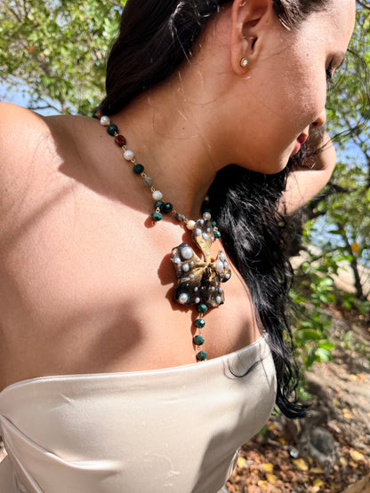 Vanda Noir Pearl Necklace