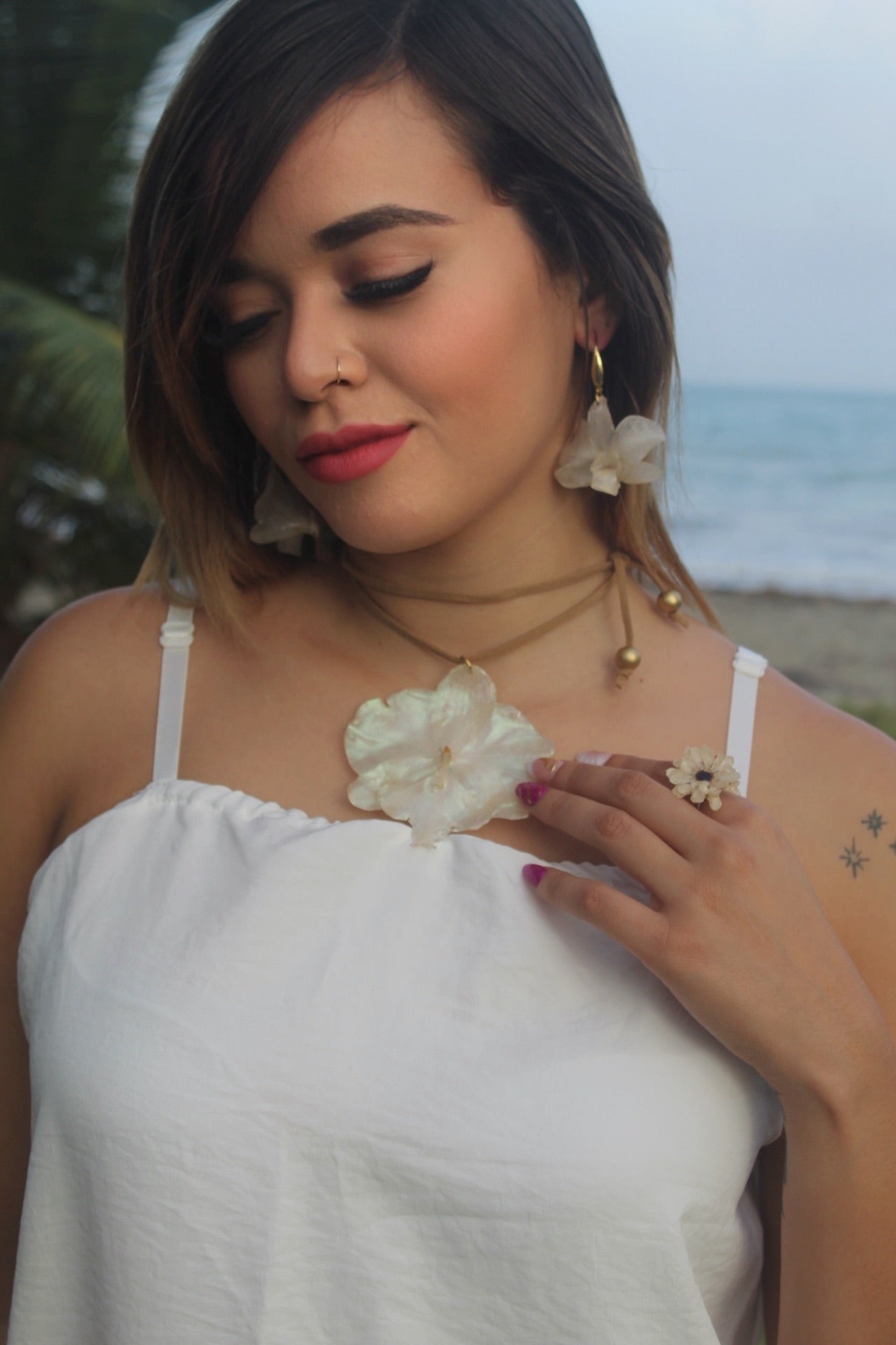 White Phalaenopsis Orchid Choker