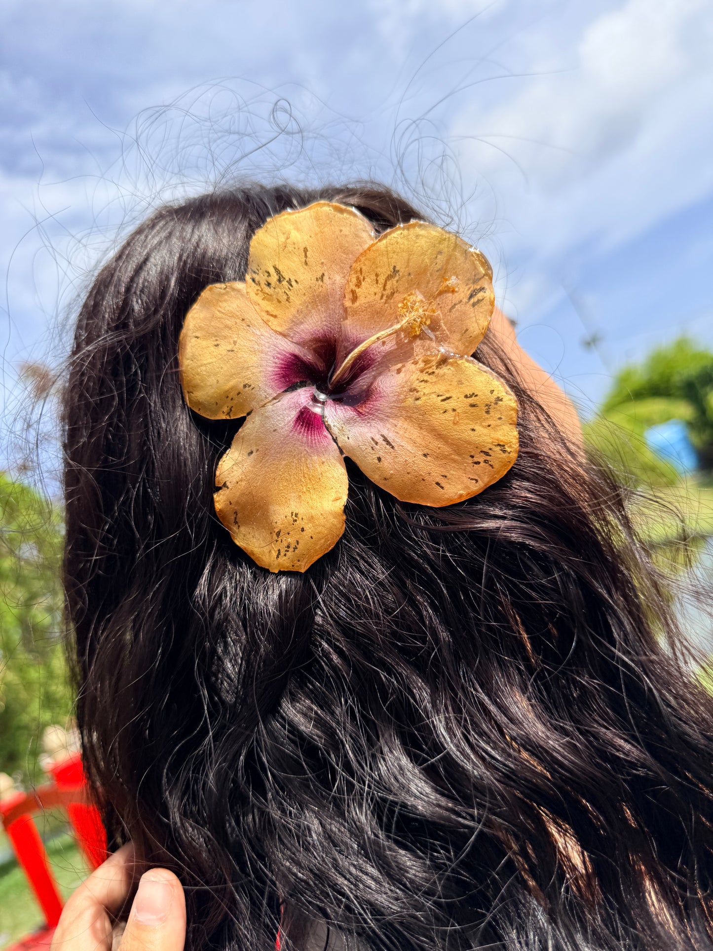 Golden Hibiscus 2-in-1 Statement Necklace