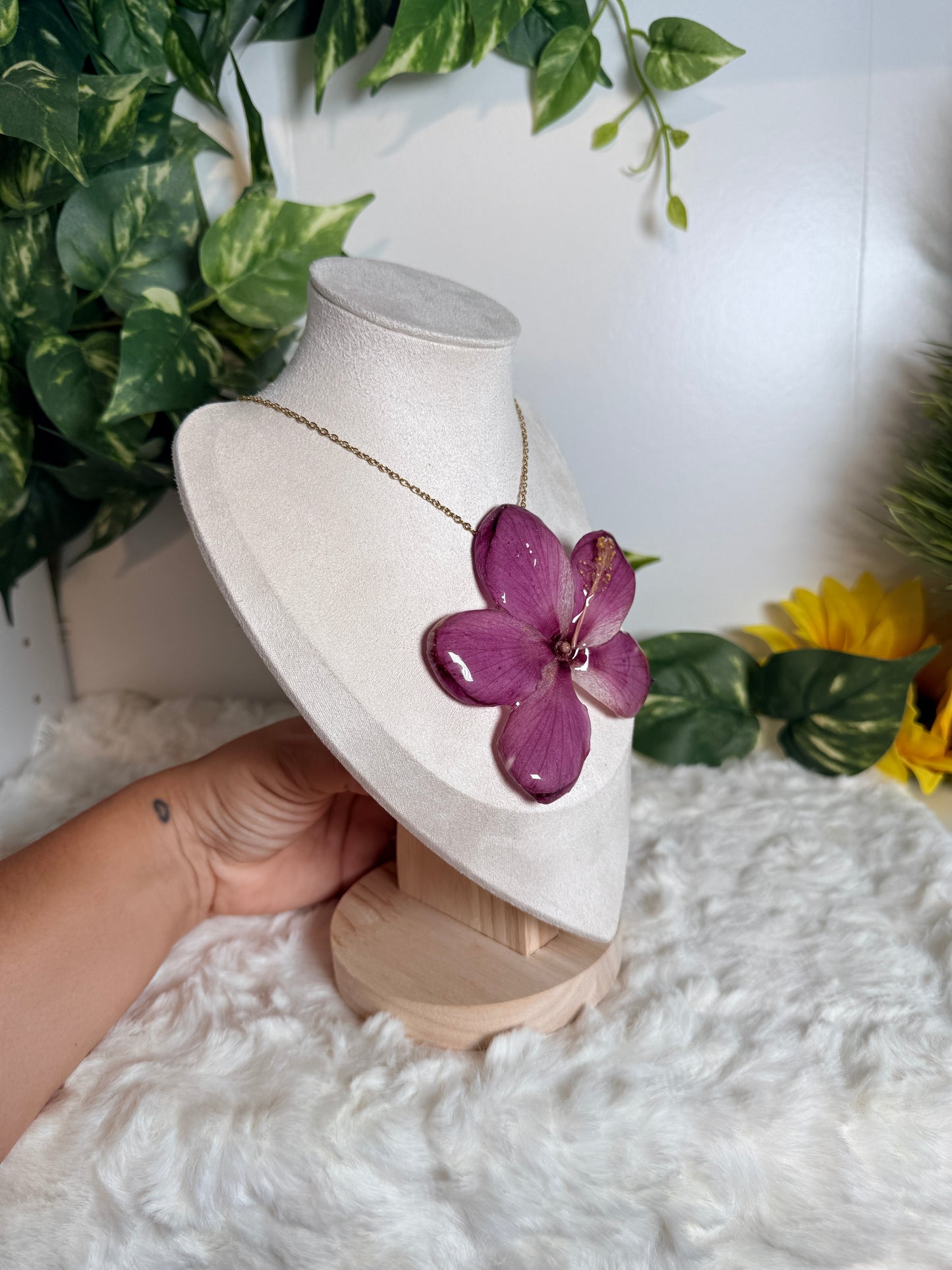 Exotic Violet Mini Bloom Necklace