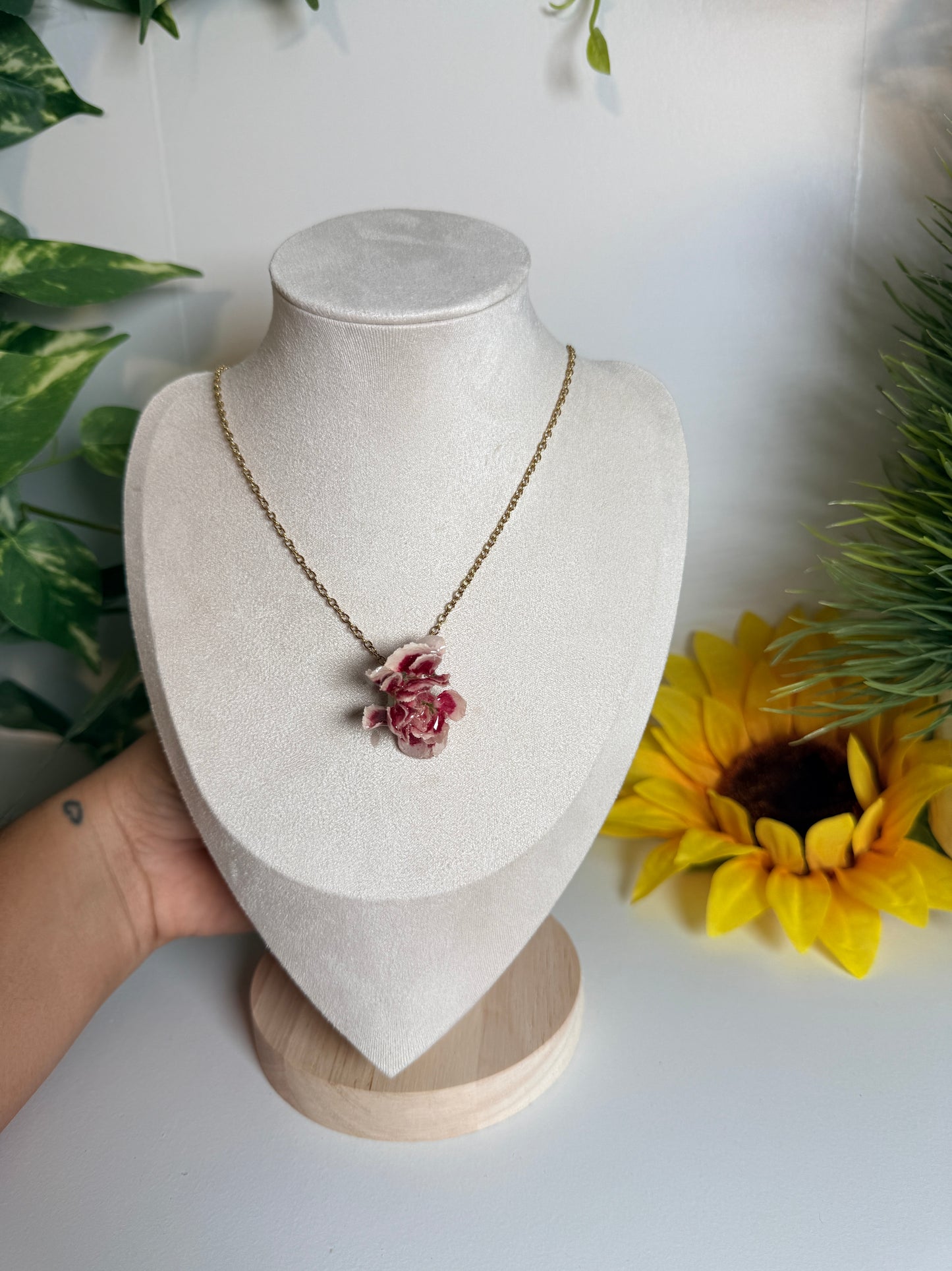 Mini Clavel necklace
