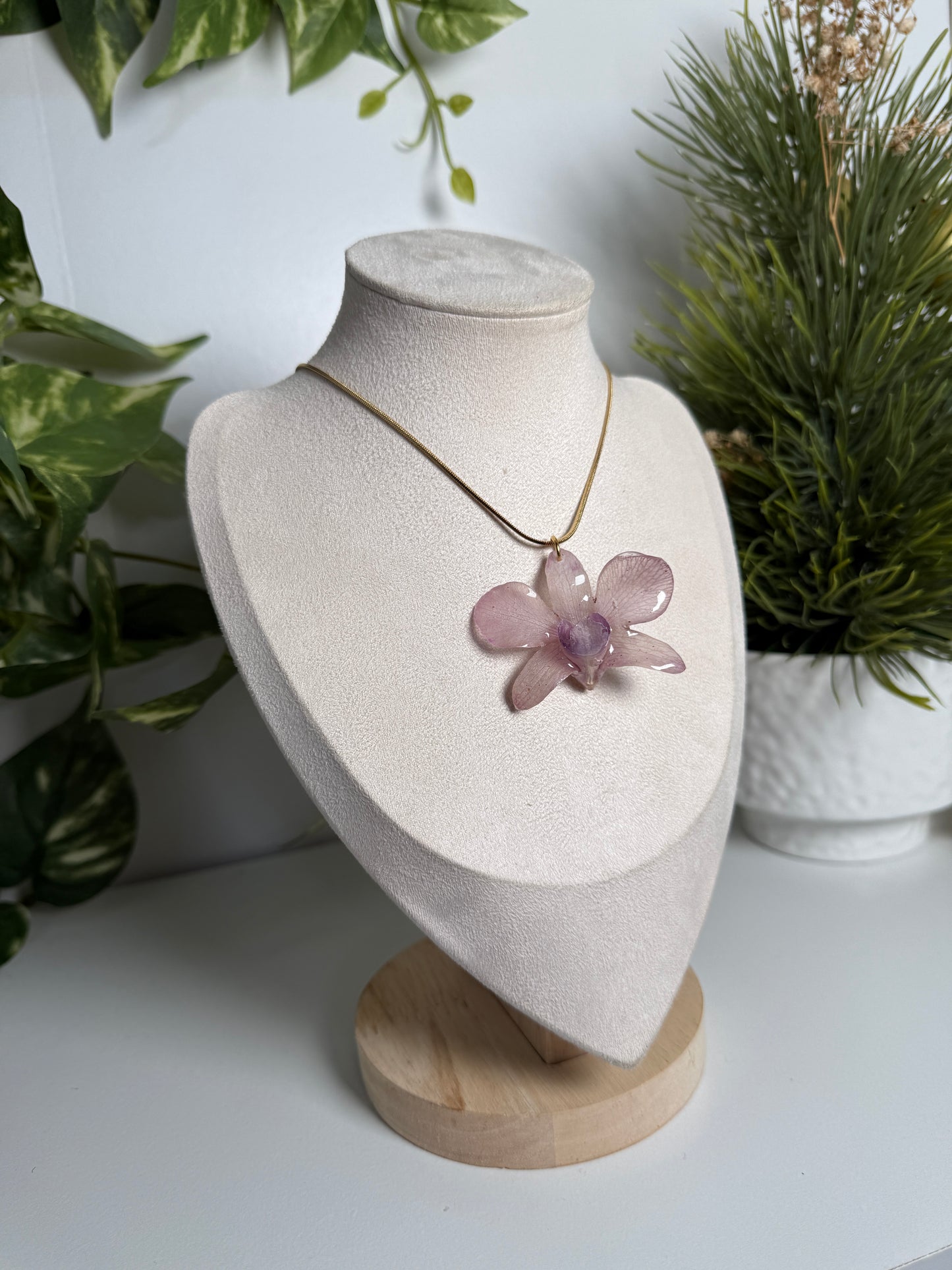 Mini Dendrobium necklace
