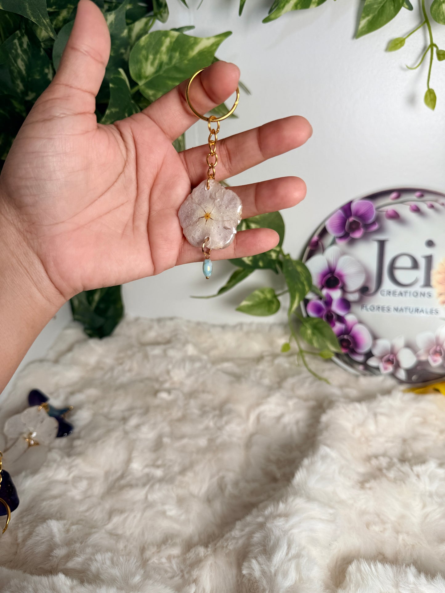 Flowers keychain