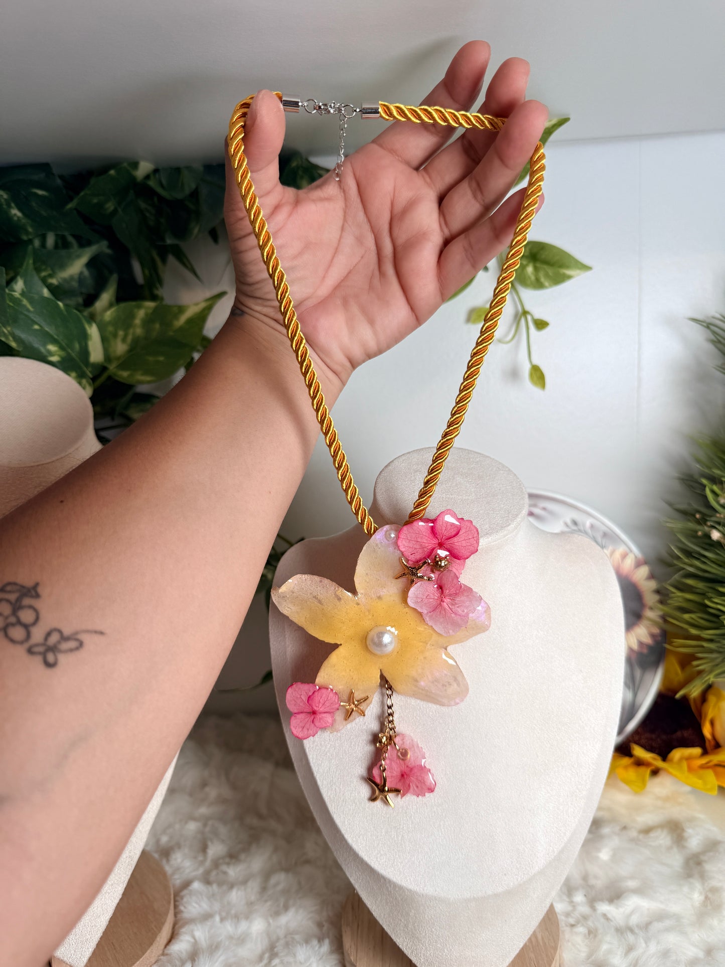 Plumeria & Hydrangea Paradise Necklace