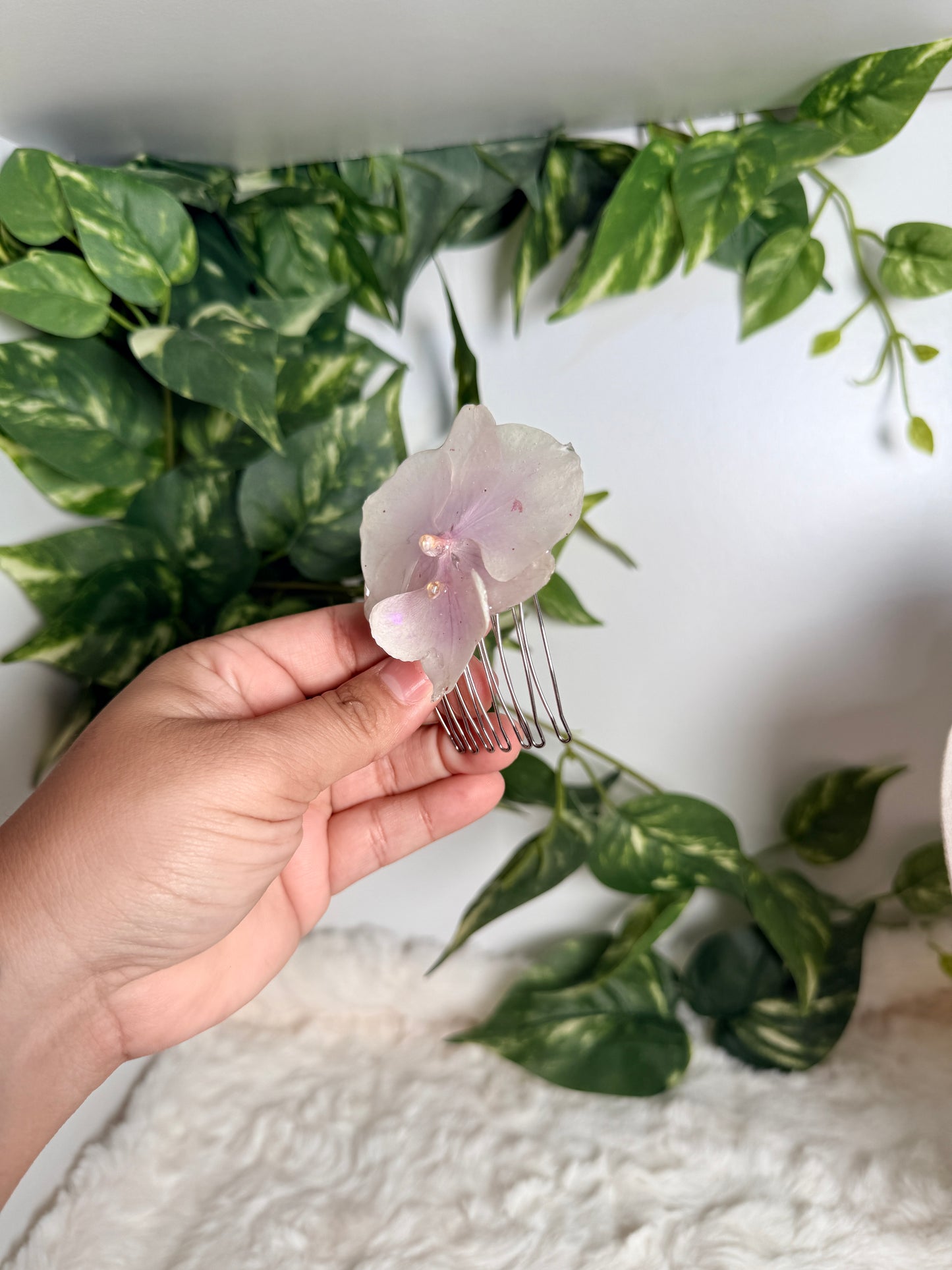 Blush Opal – Orchid Hair Comb