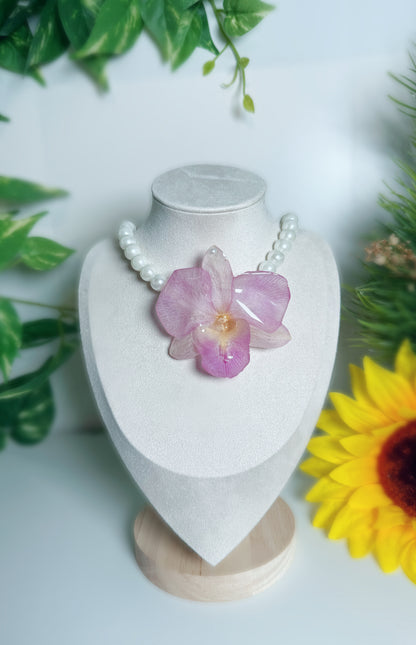 Pinky Orchid pearl necklace Choker