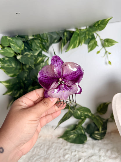 Violet Eclipse – Orchid Hair Comb