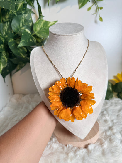 Sunflower Statement Bloom Necklace 🌻