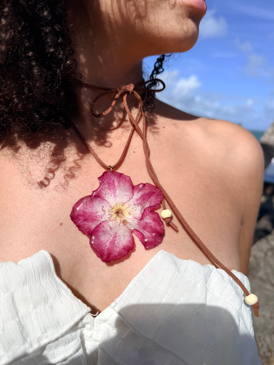 Exotic Desert Rose Leather Choker