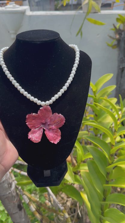 Amapola(Hibiscus) necklace